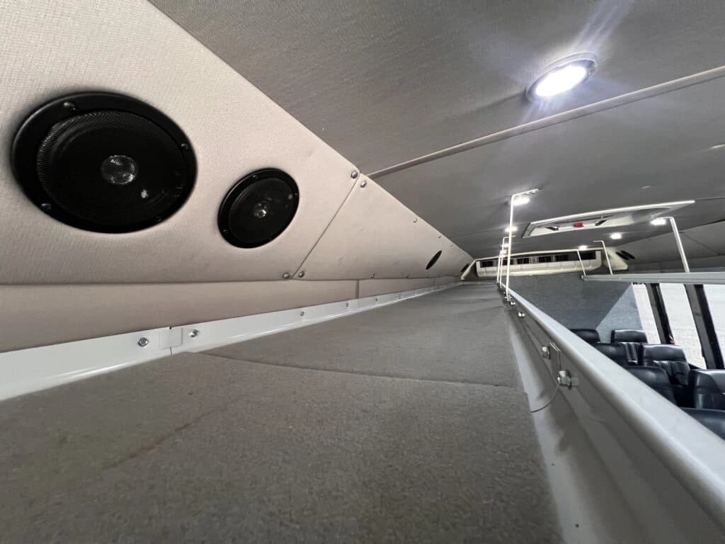 2022 Ford F550 Diamond VIP Shuttle Bus - Thumbnail 15 2022 Ford F550 Diamond VIP Shuttle Bus - Thumbnail 15