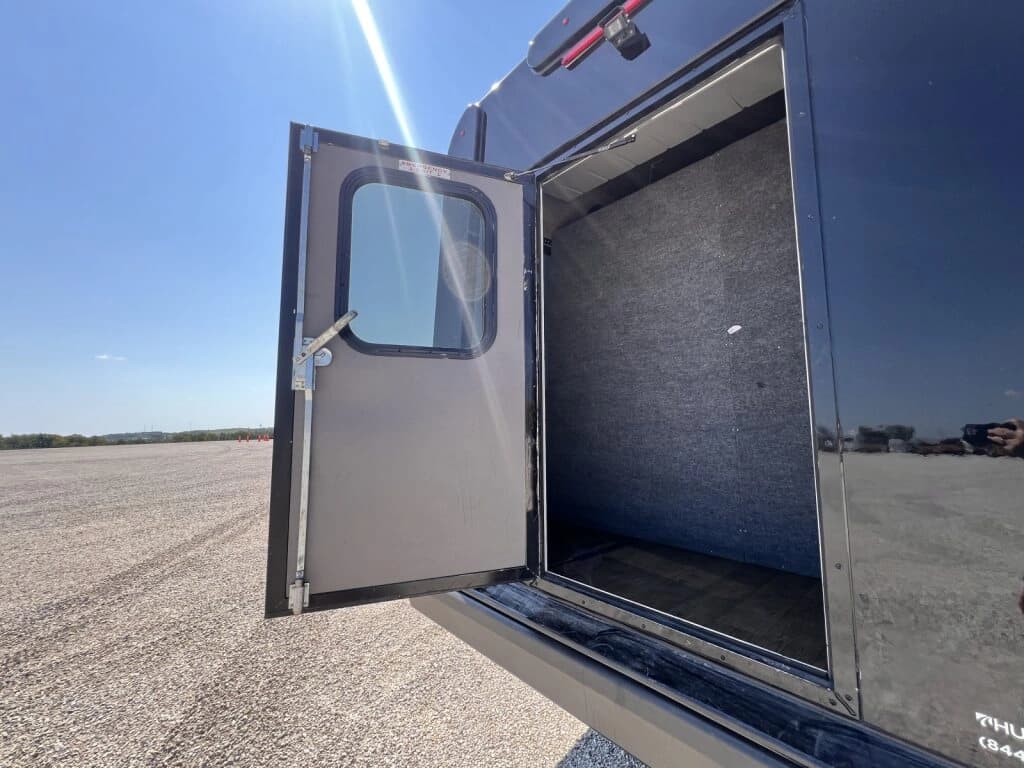 2022 Ford F550 Diamond VIP Shuttle Bus - Thumbnail 5 2022 Ford F550 Diamond VIP Shuttle Bus - Thumbnail 5