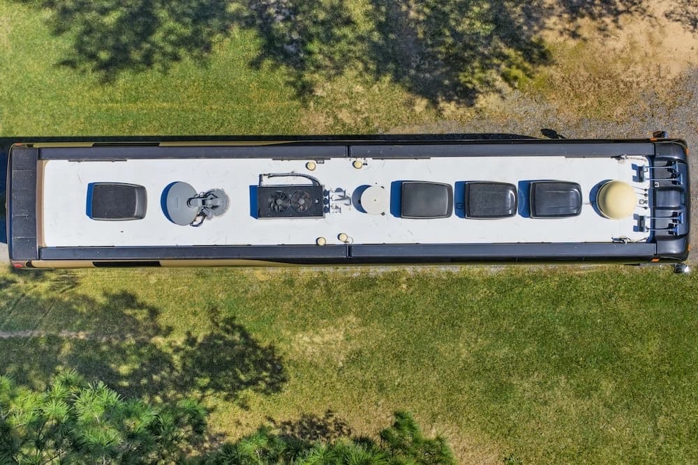 2003 Prevost XLII Motorcoach - Thumbnail 6 2003 Prevost XLII Motorcoach - Thumbnail 6