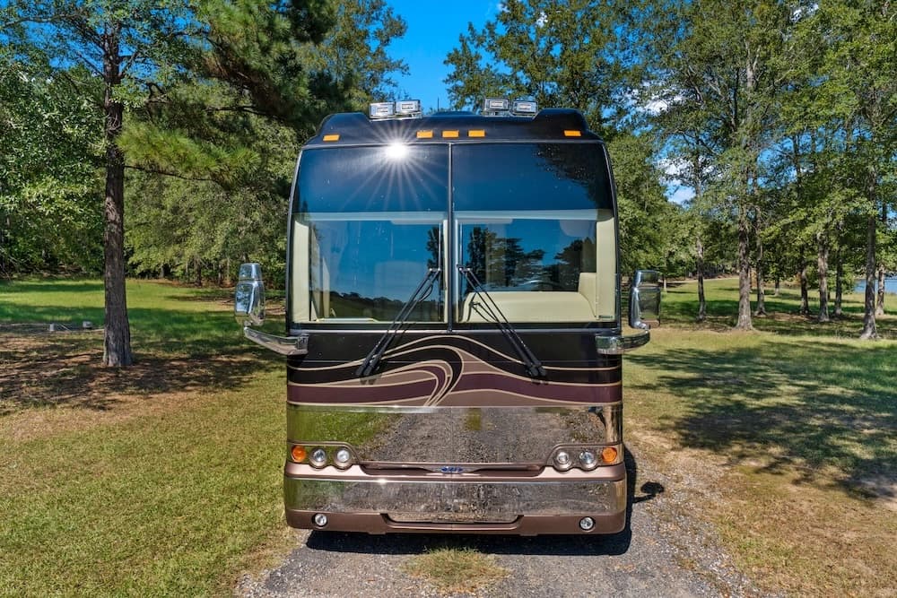 2003 Prevost XLII Motorcoach - Thumbnail 9 2003 Prevost XLII Motorcoach - Thumbnail 9