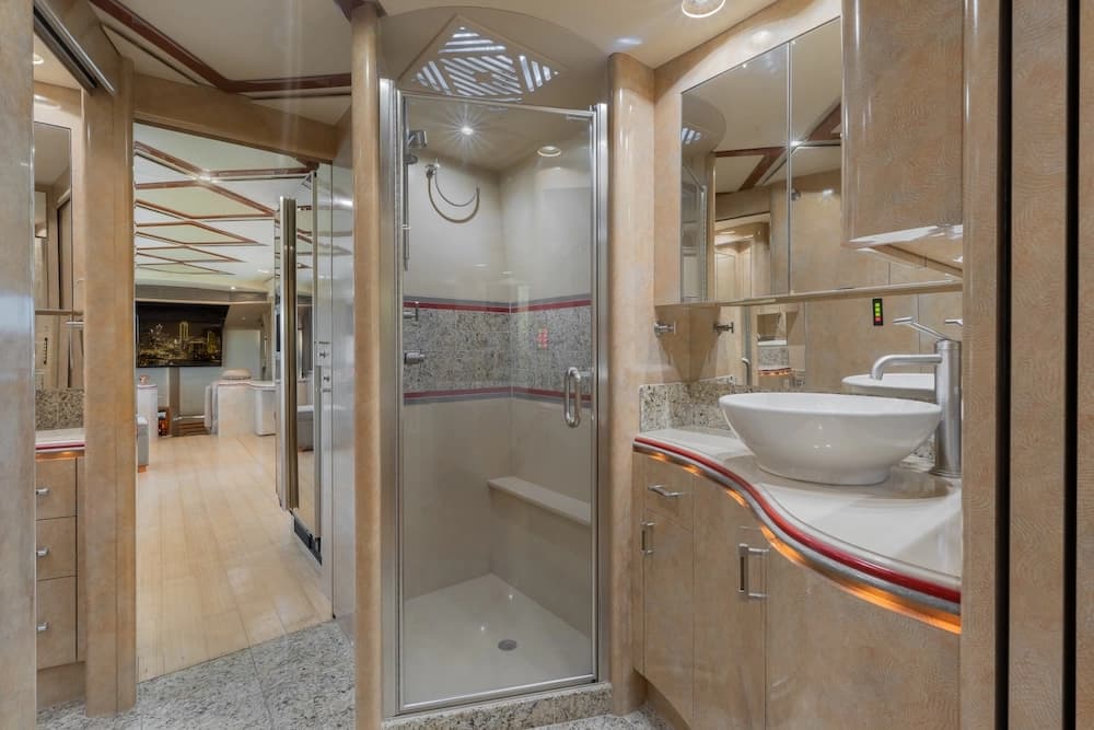 2009 Prevost Marathon H3-45 Motorcoach - Thumbnail 20 2009 Prevost Marathon H3-45 Motorcoach - Thumbnail 20