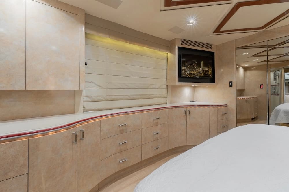 2009 Prevost Marathon H3-45 Motorcoach - Thumbnail 25 2009 Prevost Marathon H3-45 Motorcoach - Thumbnail 25