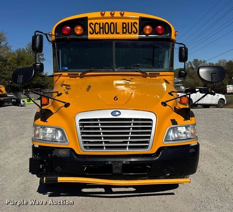 2013 Blue Bird Vision school bus School Bus - Thumbnail 2 2013 Blue Bird Vision school bus School Bus - Thumbnail 2