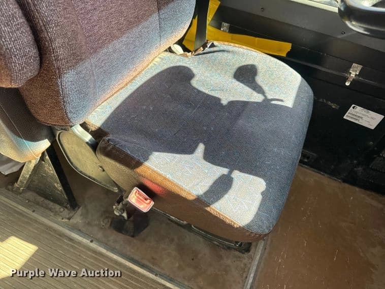 2013 Blue Bird Vision school bus School Bus - Thumbnail 31 2013 Blue Bird Vision school bus School Bus - Thumbnail 31