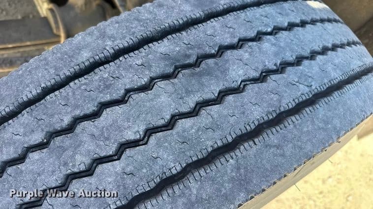 2013 Blue Bird Vision school bus School Bus - Thumbnail 77 2013 Blue Bird Vision school bus School Bus - Thumbnail 77