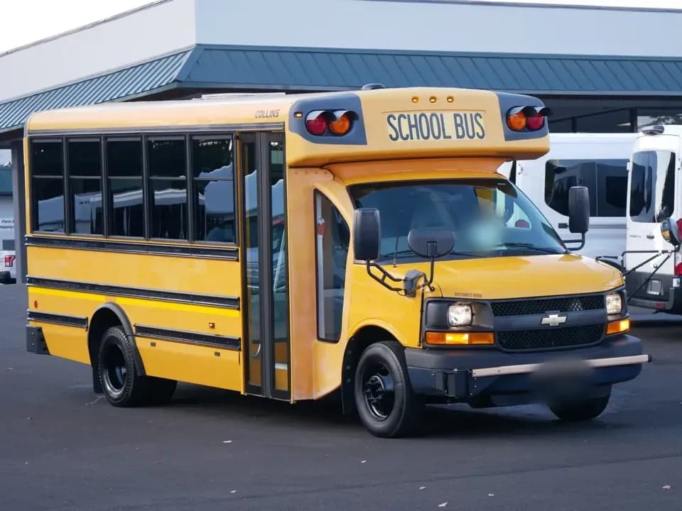 2014 Collins Super Bantam School Bus - Thumbnail 1 2014 Collins Super Bantam School Bus - Thumbnail 1