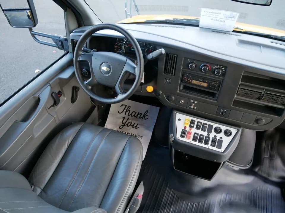 2014 Collins Super Bantam School Bus - Thumbnail 5 2014 Collins Super Bantam School Bus - Thumbnail 5