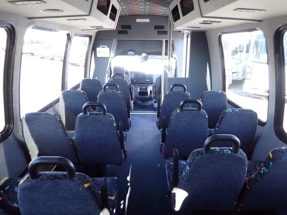 2010 Ameritrans 285 ADA Shuttle Bus - Thumbnail 7 2010 Ameritrans 285 ADA Shuttle Bus - Thumbnail 7