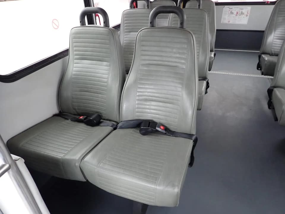 2016 Goshen Impulse ADA Shuttle Bus - Thumbnail 5 2016 Goshen Impulse ADA Shuttle Bus - Thumbnail 5