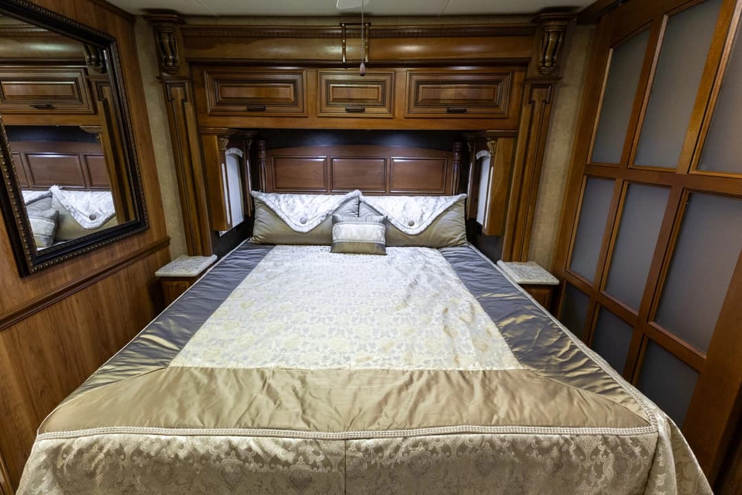 2015 Entegra Cornerstone 45B Motorhome - Thumbnail 25 2015 Entegra Cornerstone 45B Motorhome - Thumbnail 25