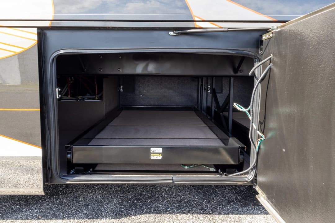 2015 Entegra Cornerstone 45B Motorhome - Thumbnail 37 2015 Entegra Cornerstone 45B Motorhome - Thumbnail 37