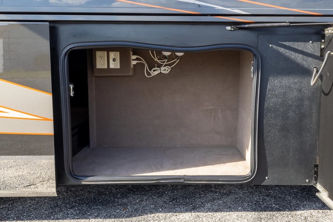 2015 Entegra Cornerstone 45B Motorhome - Thumbnail 39 2015 Entegra Cornerstone 45B Motorhome - Thumbnail 39