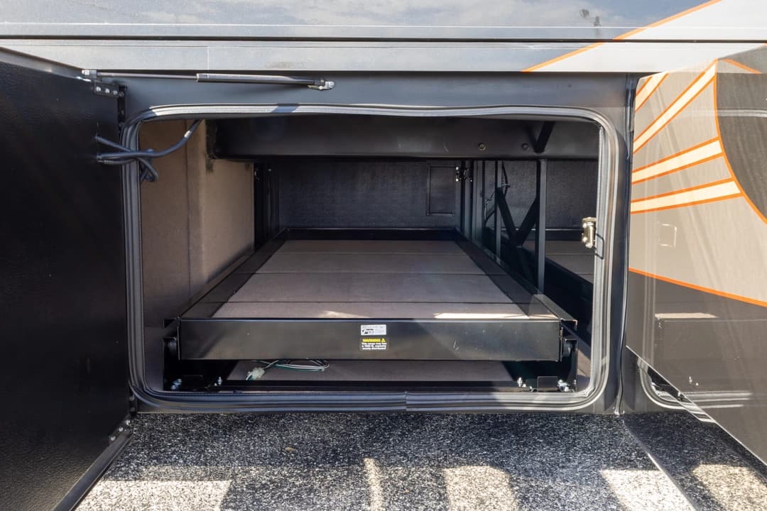 2015 Entegra Cornerstone 45B Motorhome - Thumbnail 43 2015 Entegra Cornerstone 45B Motorhome - Thumbnail 43