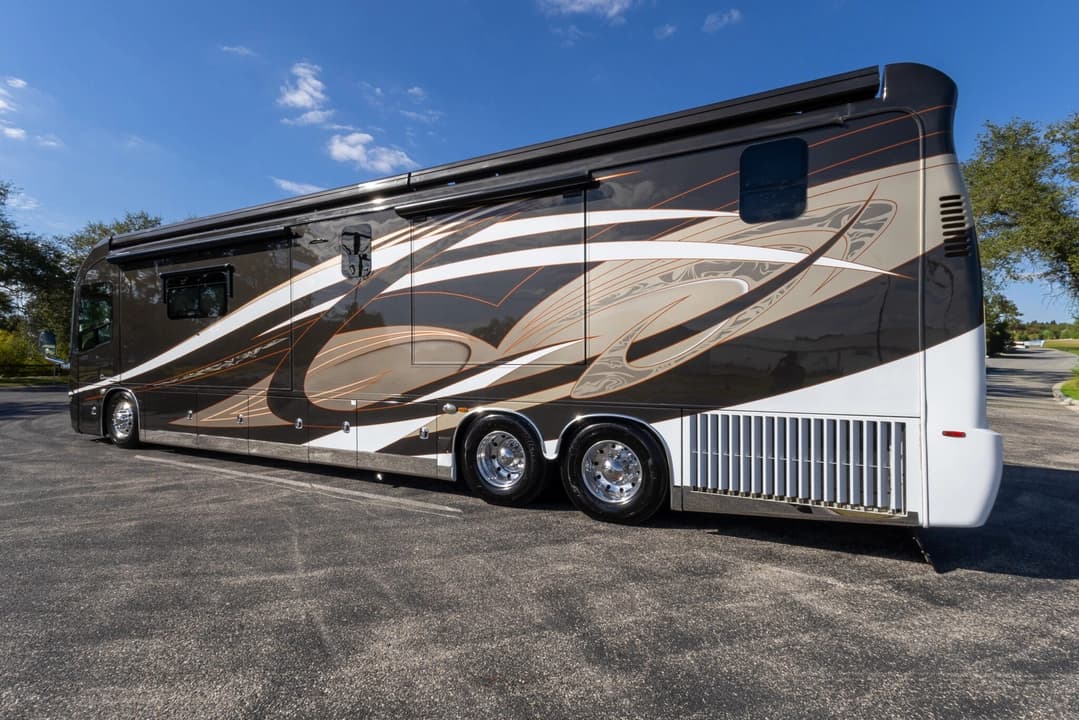 2015 Entegra Cornerstone 45B Motorhome - Thumbnail 8 2015 Entegra Cornerstone 45B Motorhome - Thumbnail 8