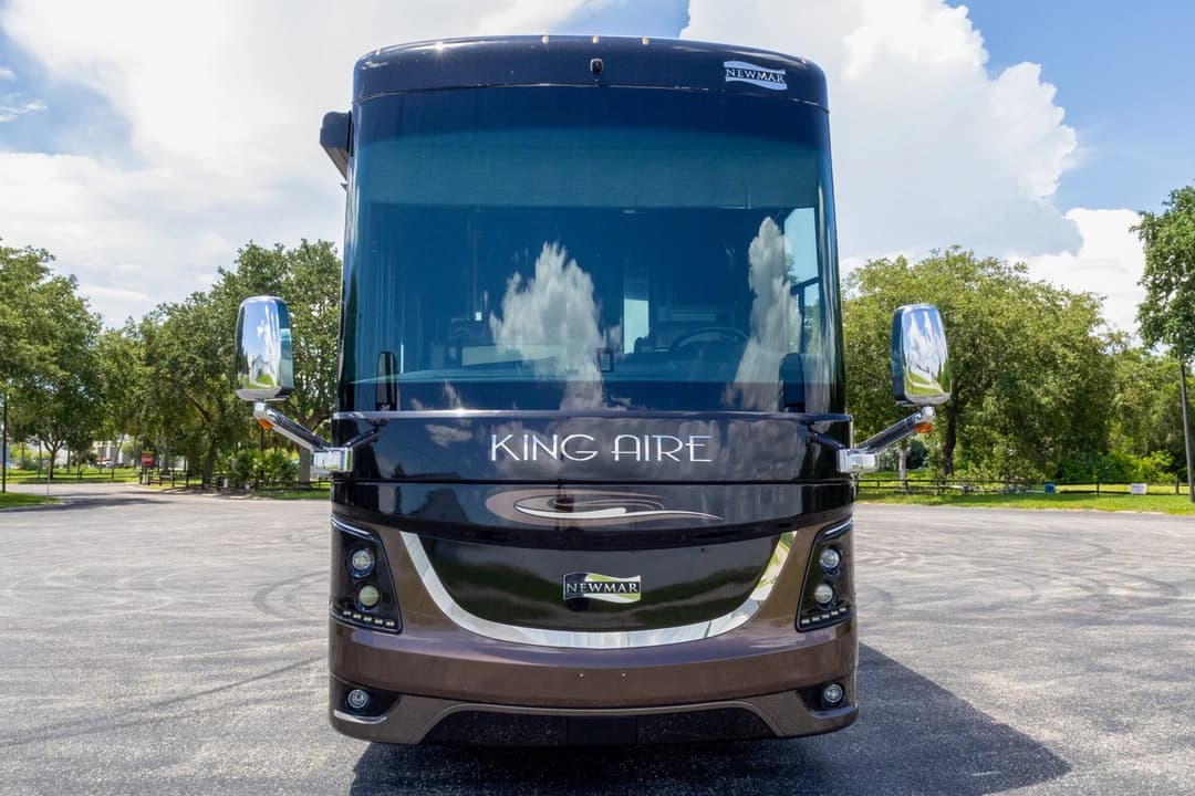 2018 Newmar King Aire 4531 Motorhome - Thumbnail 12 2018 Newmar King Aire 4531 Motorhome - Thumbnail 12