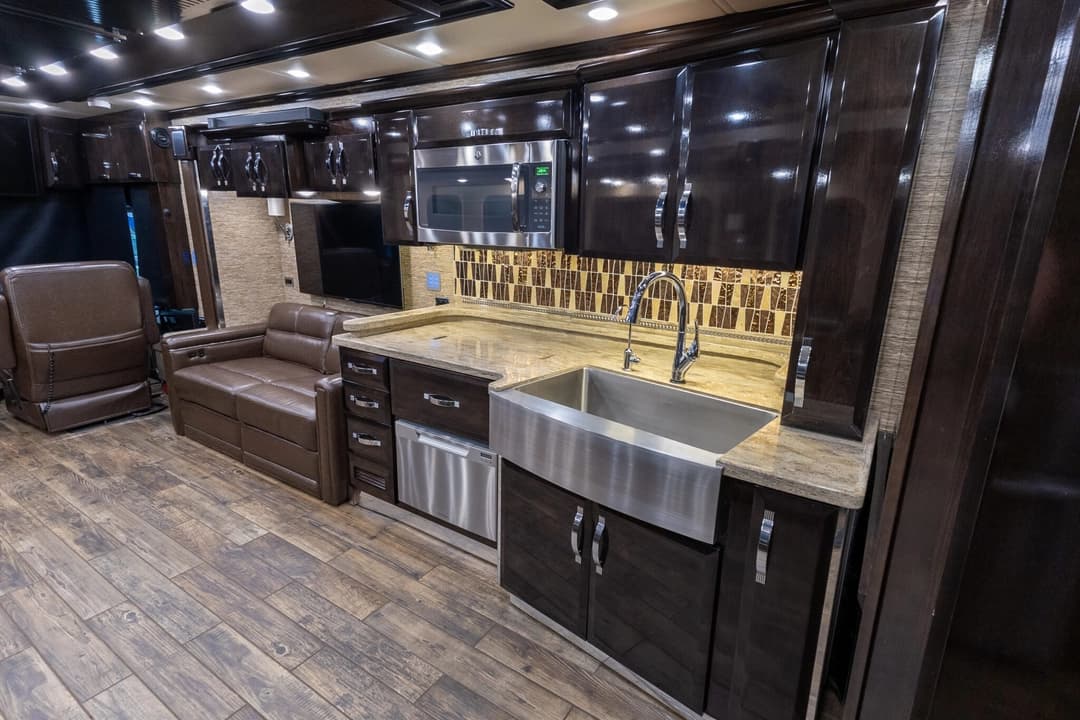 2018 Newmar King Aire 4531 Motorhome - Thumbnail 20 2018 Newmar King Aire 4531 Motorhome - Thumbnail 20