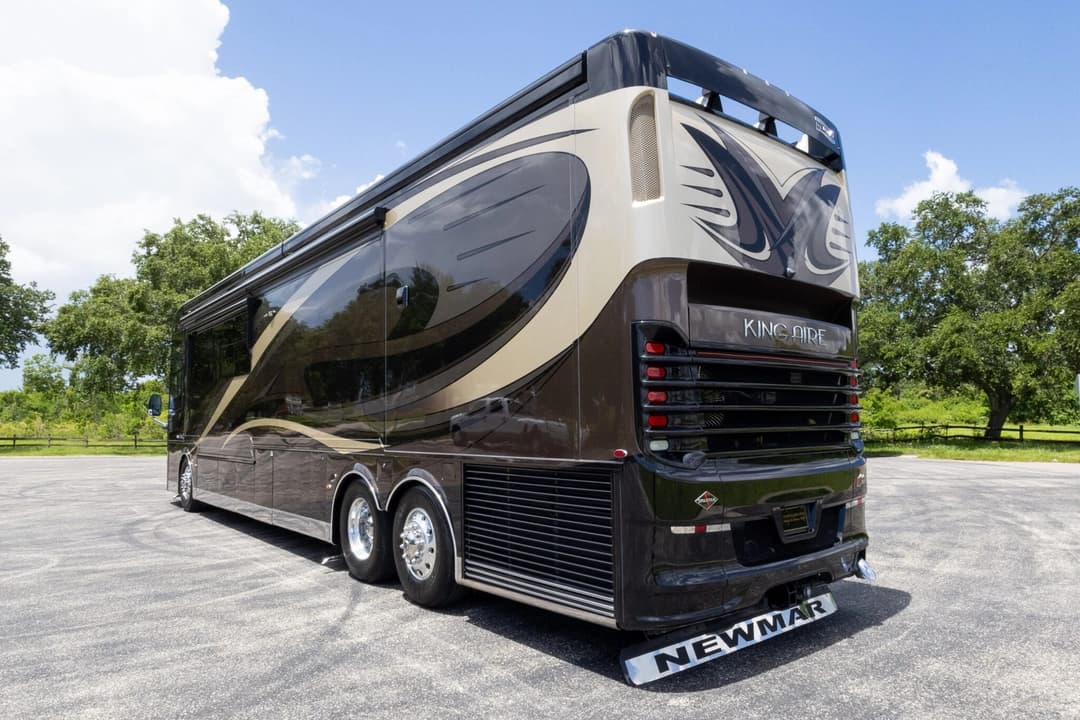 2018 Newmar King Aire 4531 Motorhome - Thumbnail 7 2018 Newmar King Aire 4531 Motorhome - Thumbnail 7