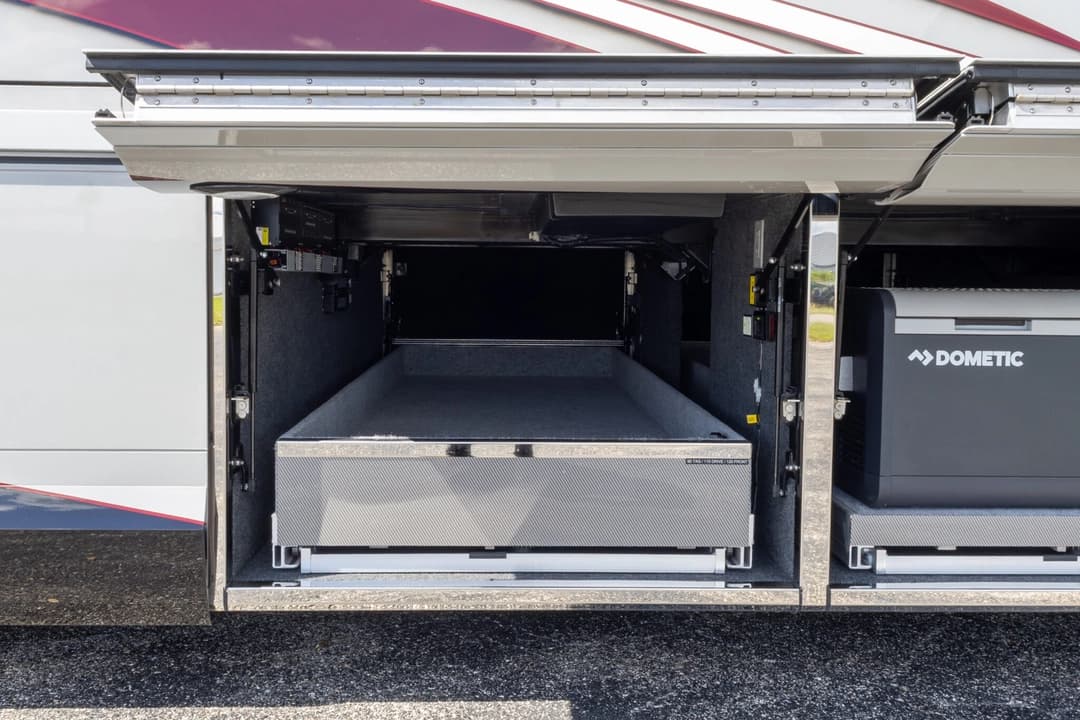 2023 Newell P50 Edition Motorhome - Thumbnail 37 2023 Newell P50 Edition Motorhome - Thumbnail 37