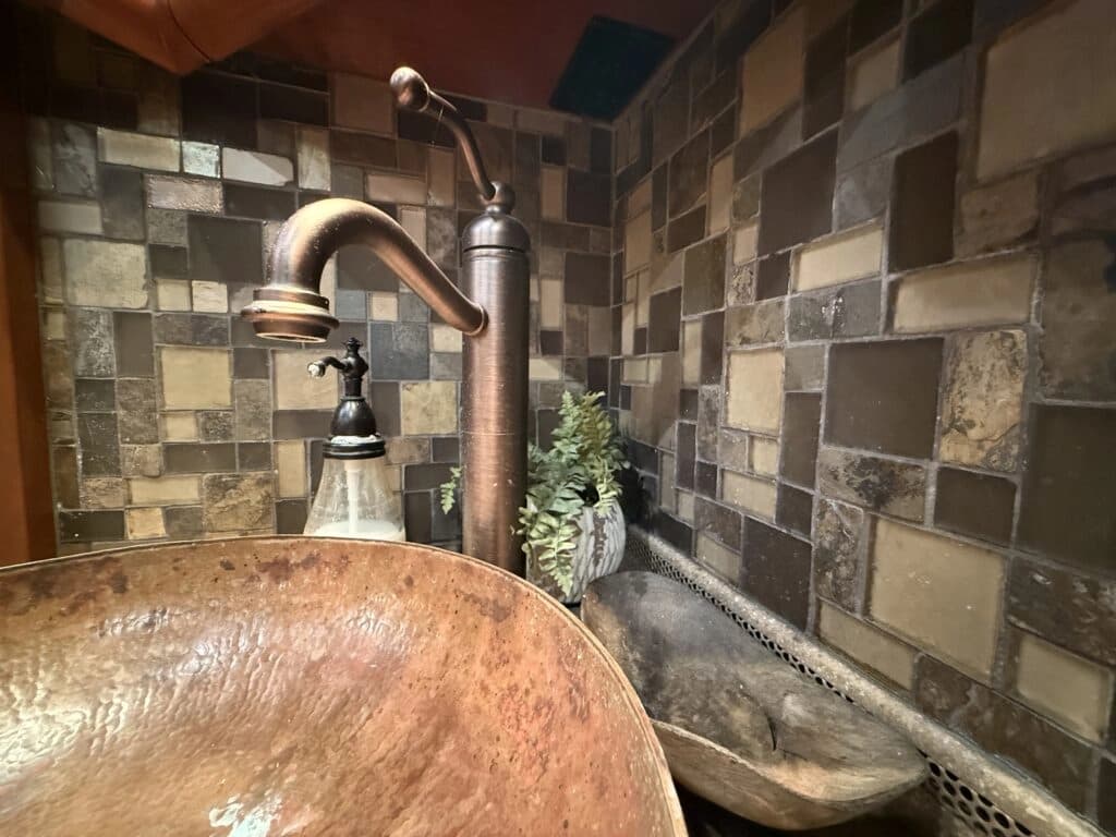 2012 Prevost XLII Motorhome - Thumbnail 40 2012 Prevost XLII Motorhome - Thumbnail 40