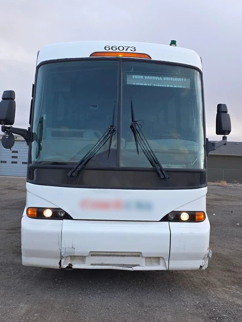 2012 MCI J4500 - Thumbnail 5 2012 MCI J4500 - Thumbnail 5