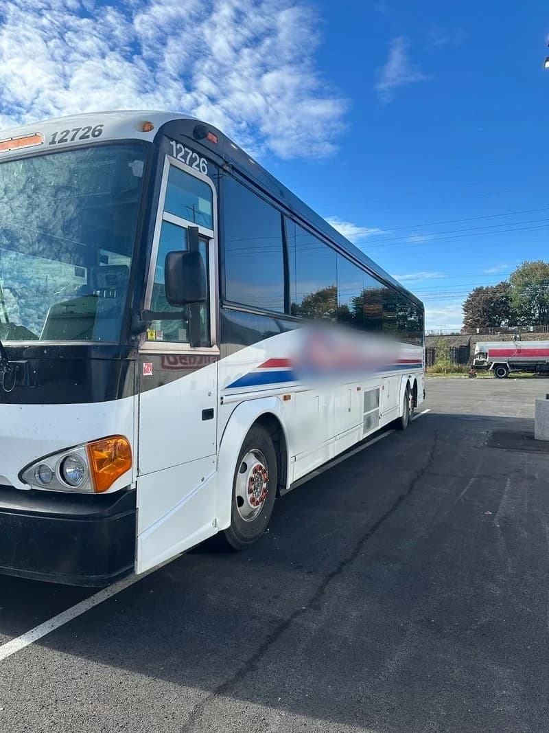 2012 MCI D4505 ADA - Thumbnail 6 2012 MCI D4505 ADA - Thumbnail 6