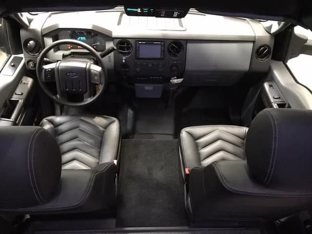 2017 Ford F-450 - Thumbnail 3 2017 Ford F-450 - Thumbnail 3