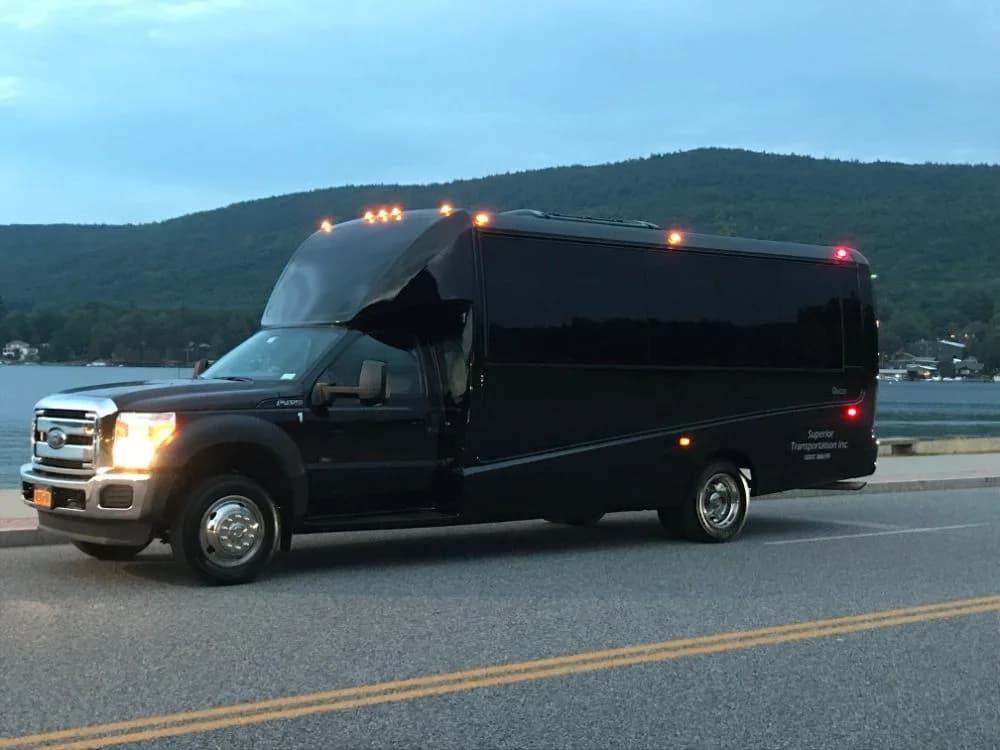 2017 Ford F-450 - Thumbnail 9 2017 Ford F-450 - Thumbnail 9