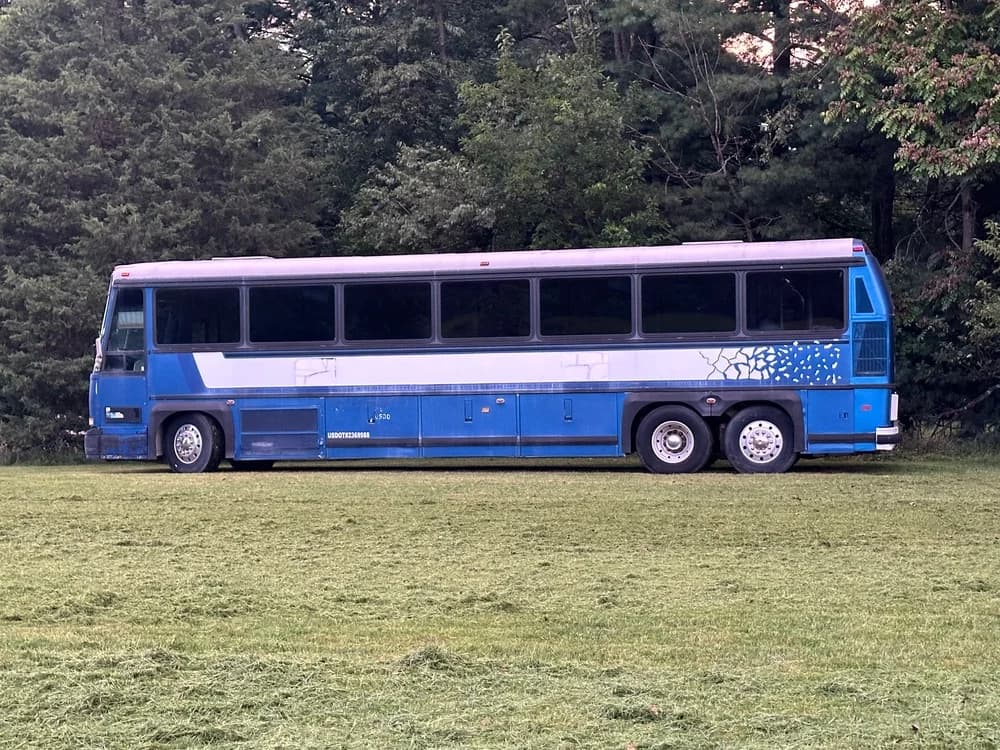 1989 MCI 102-C3 - Thumbnail 2 1989 MCI 102-C3 - Thumbnail 2