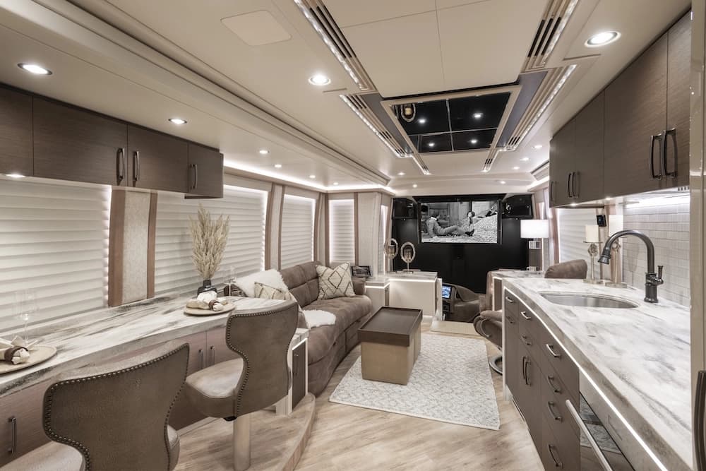 2023 Prevost Liberty Elegant Lady H3-45 Motorhome - Thumbnail 12 2023 Prevost Liberty Elegant Lady H3-45 Motorhome - Thumbnail 12
