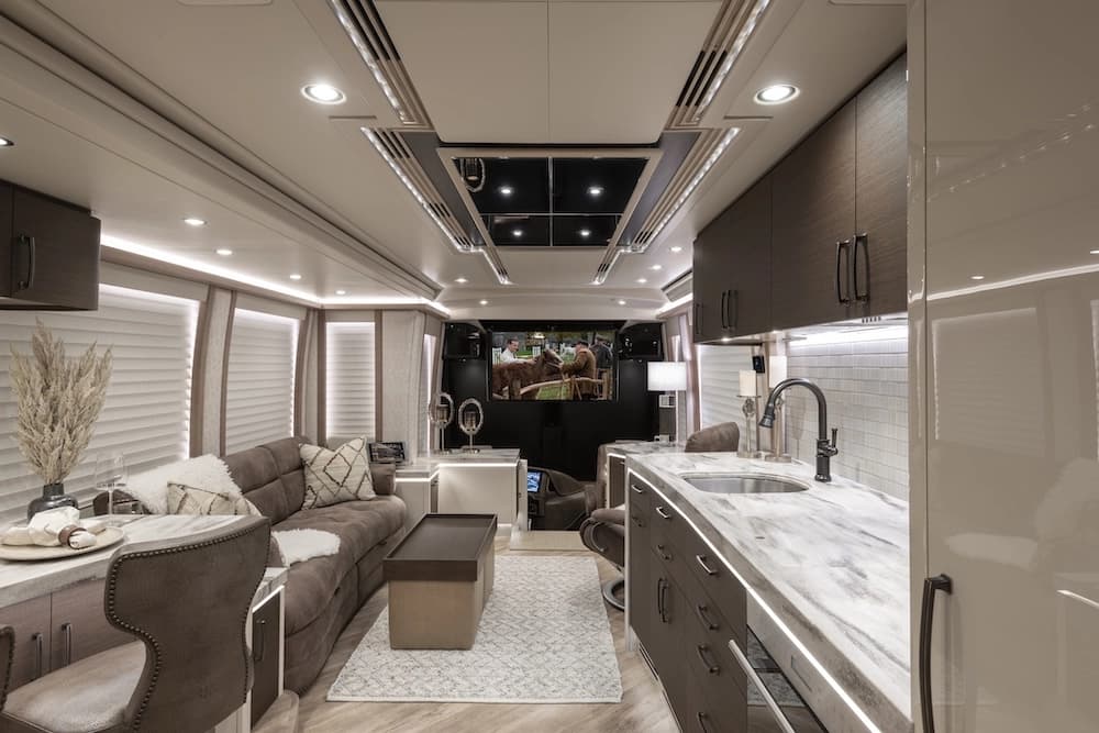 2023 Prevost Liberty Elegant Lady H3-45 Motorhome - Thumbnail 13 2023 Prevost Liberty Elegant Lady H3-45 Motorhome - Thumbnail 13