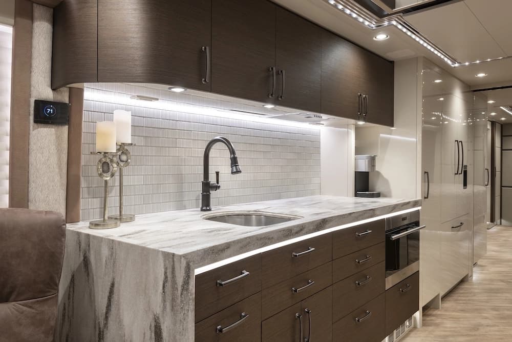 2023 Prevost Liberty Elegant Lady H3-45 Motorhome - Thumbnail 19 2023 Prevost Liberty Elegant Lady H3-45 Motorhome - Thumbnail 19