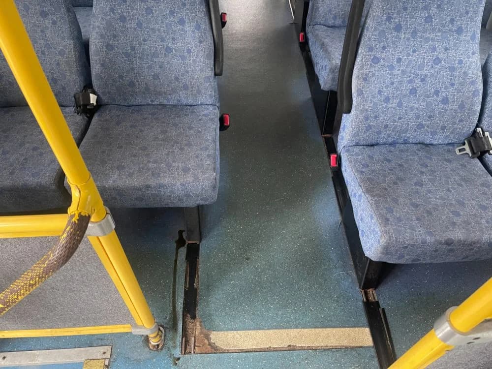 2013 Ford E450 - Thumbnail 8 2013 Ford E450 - Thumbnail 8