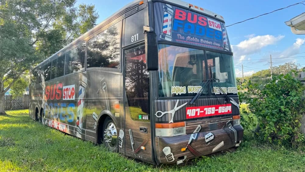 2001 VanHool Unsure - Thumbnail 2 2001 VanHool Unsure - Thumbnail 2