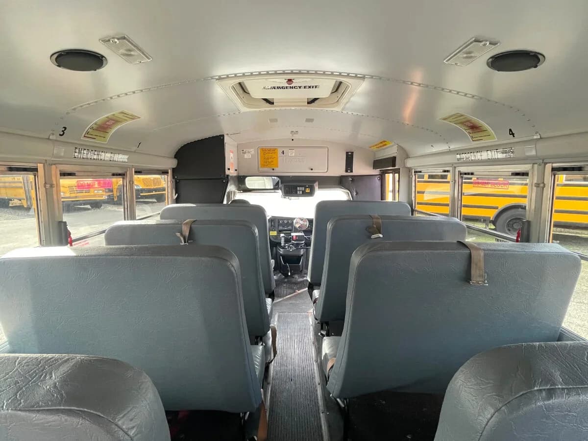 2010 Chevrolet 3500 Mini School Bus - Thumbnail 8 2010 Chevrolet 3500 Mini School Bus - Thumbnail 8