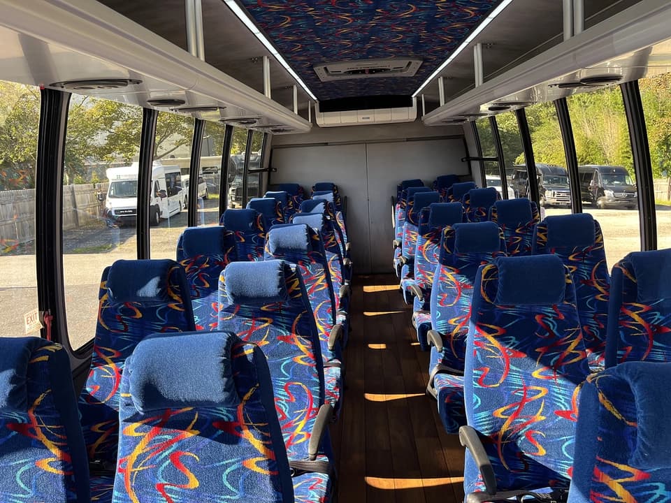 2014 International Turtle Top Shuttle Bus - Thumbnail 8 2014 International Turtle Top Shuttle Bus - Thumbnail 8