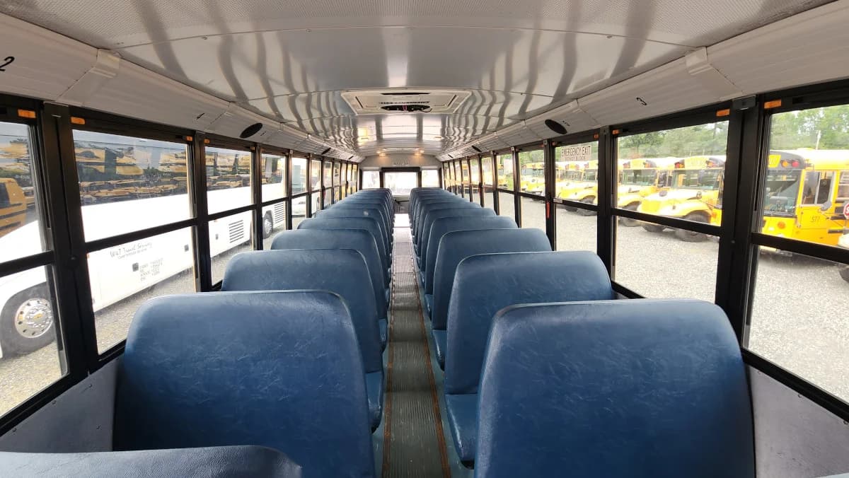 2017 Freightliner Thomas C2 72p - Thumbnail 4 2017 Freightliner Thomas C2 72p - Thumbnail 4