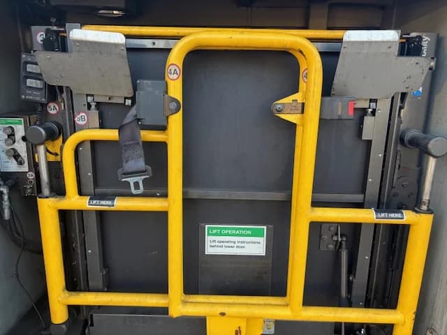 2016 VanHool CX-45 ADA 56P - Thumbnail 2 2016 VanHool CX-45 ADA 56P - Thumbnail 2