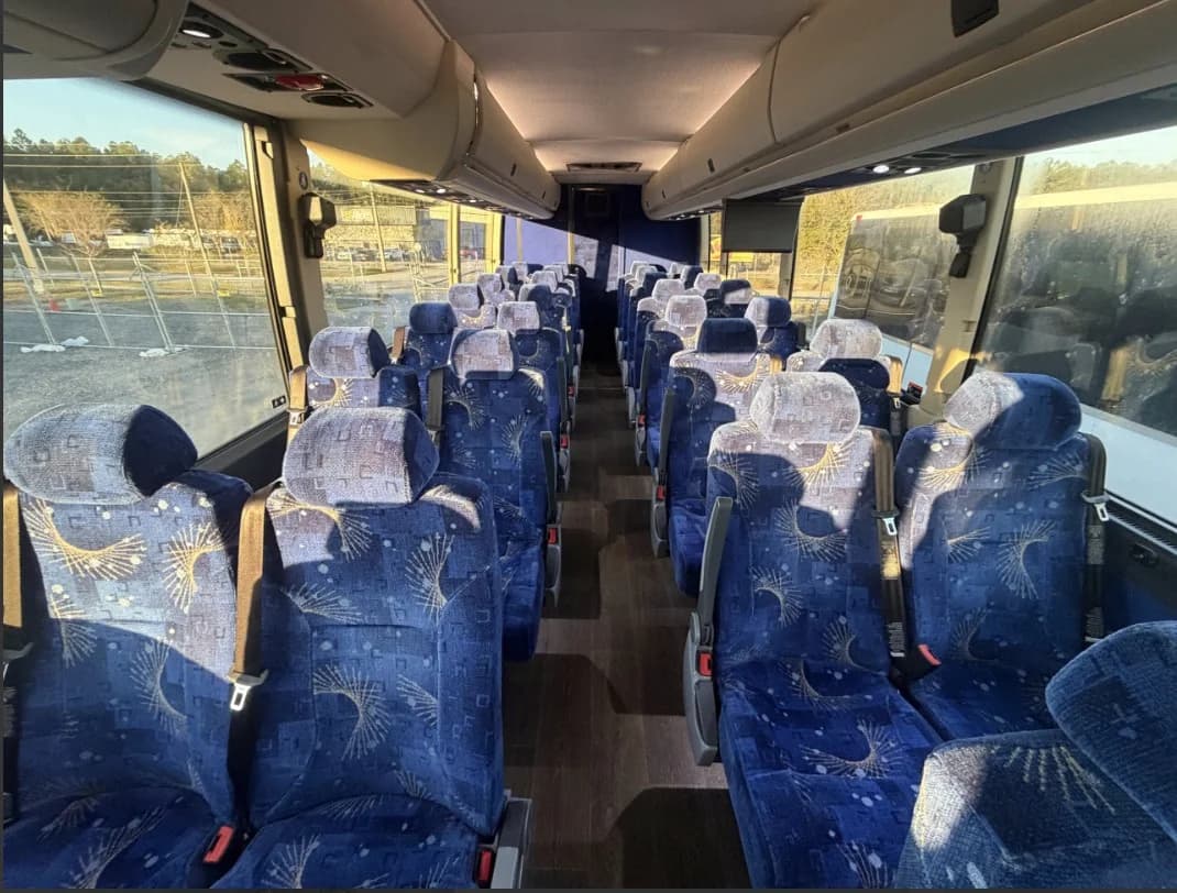 2019 Prevost H3-45 - Thumbnail 2 2019 Prevost H3-45 - Thumbnail 2