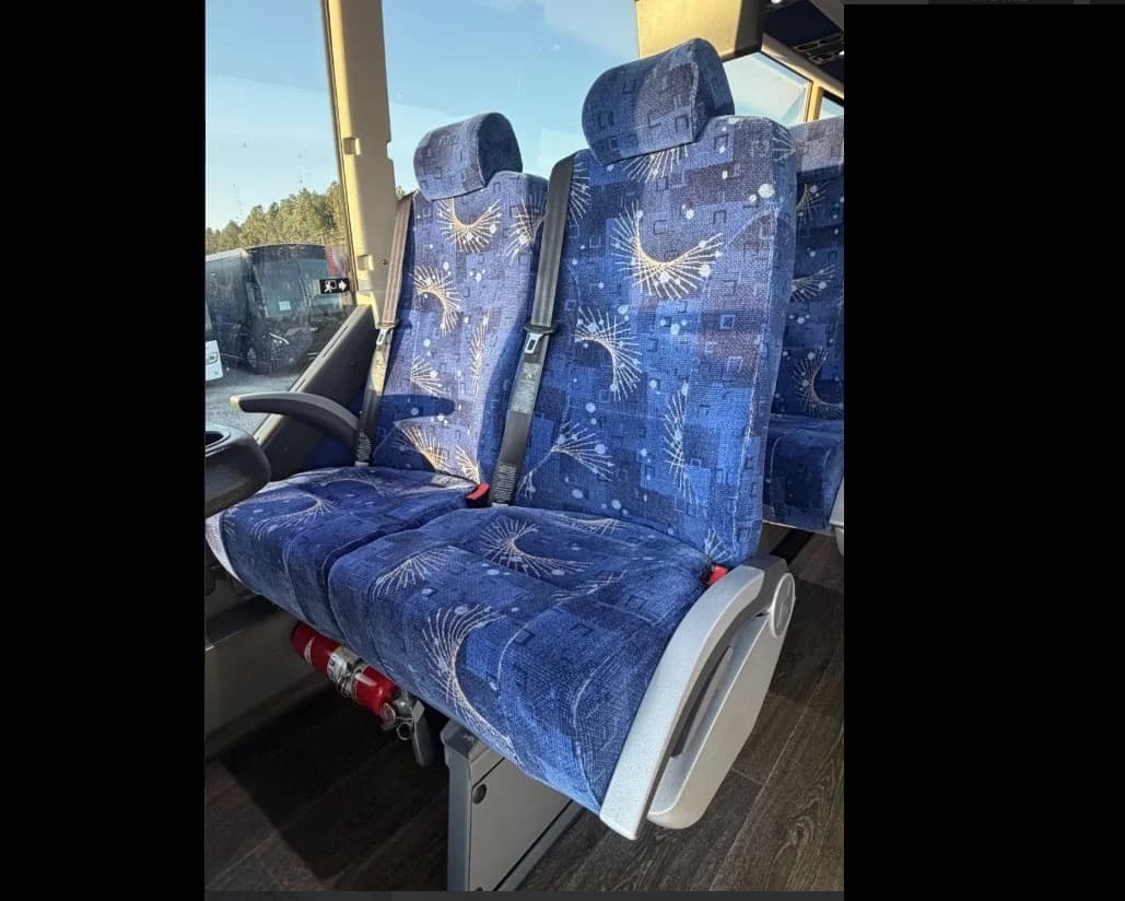 2019 Prevost H3-45 - Thumbnail 4 2019 Prevost H3-45 - Thumbnail 4