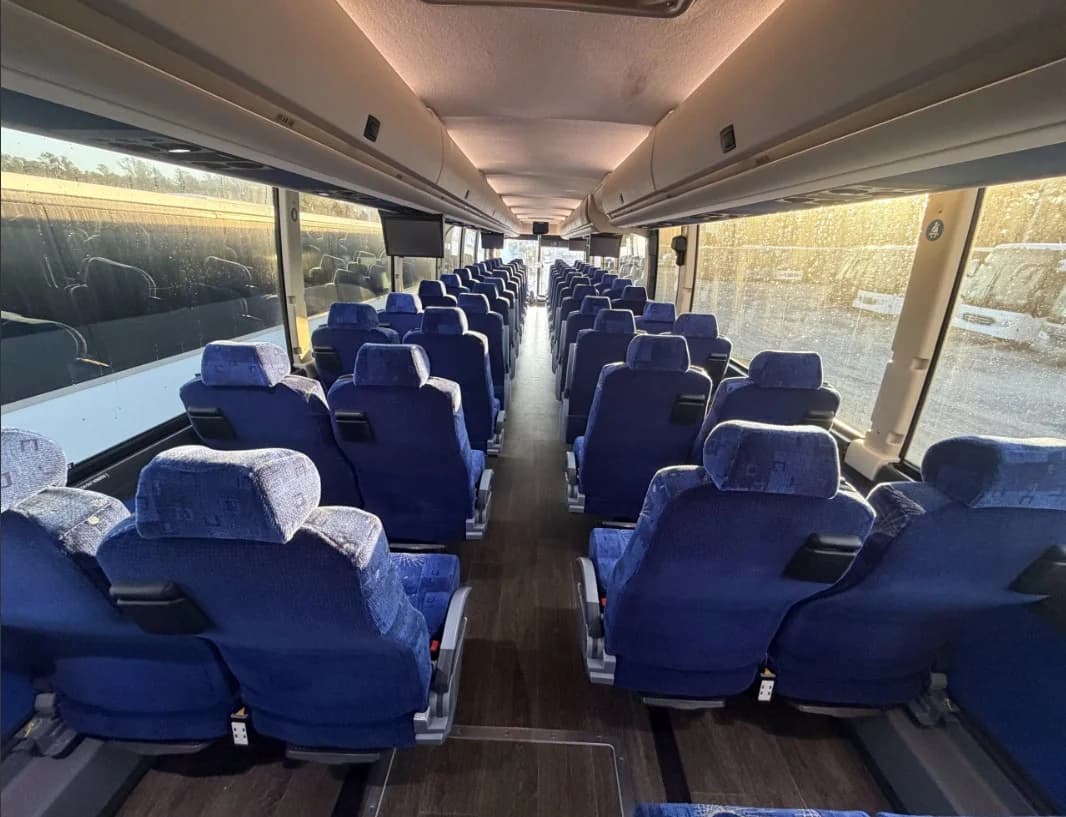 2019 Prevost H3-45 - Thumbnail 3 2019 Prevost H3-45 - Thumbnail 3