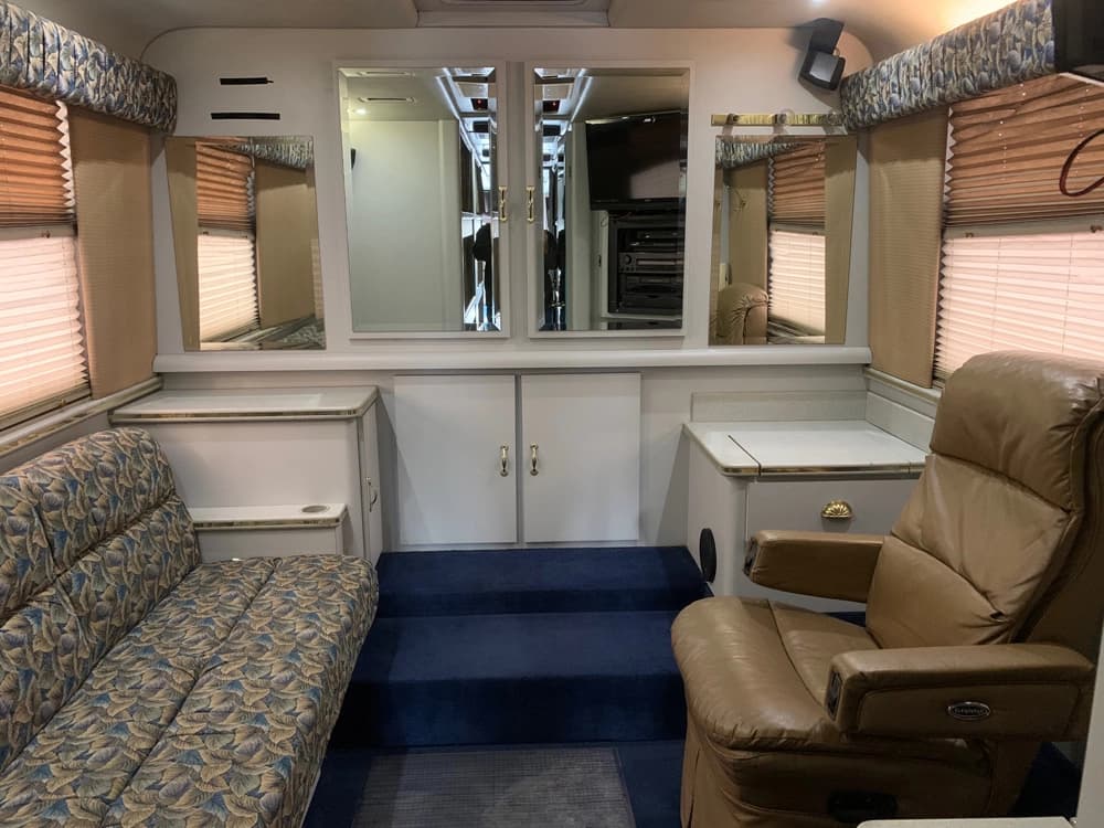1996 Prevost Prevost Coach - Thumbnail 19 1996 Prevost Prevost Coach - Thumbnail 19