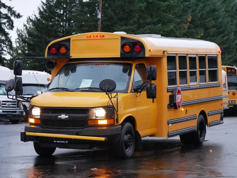 2015 Chevrolet Thomas - Thumbnail 2 2015 Chevrolet Thomas - Thumbnail 2