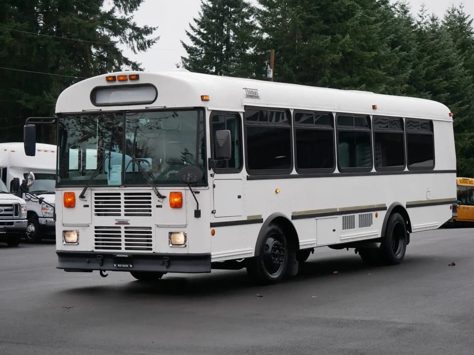 2006 Thomas Built Saf-T-Liner - Thumbnail 2 2006 Thomas Built Saf-T-Liner - Thumbnail 2