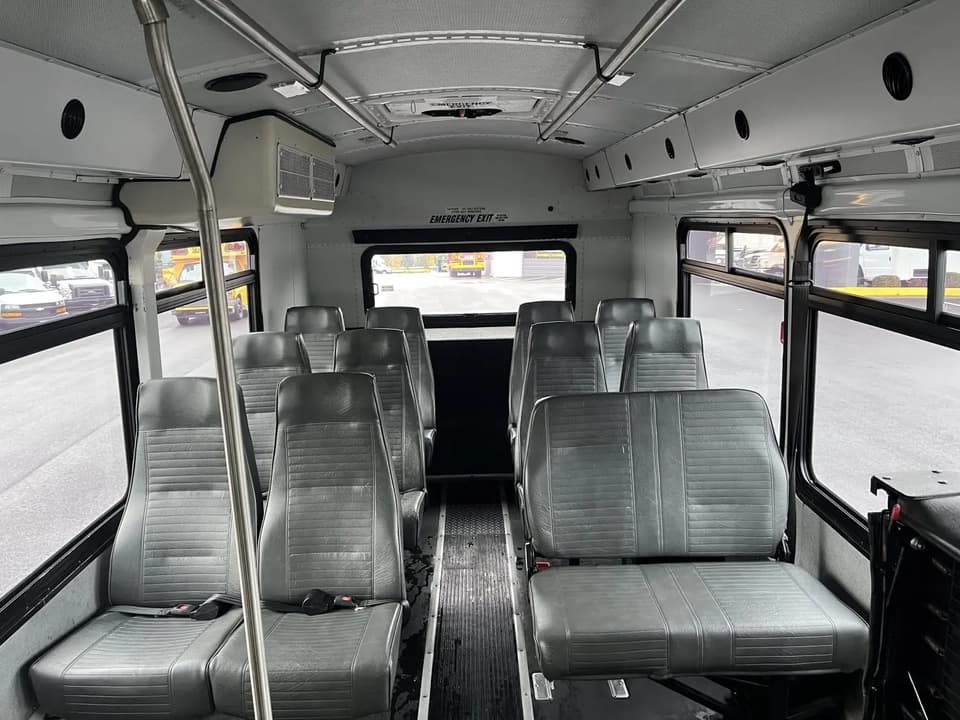 2006 Thomas Built Saf-T-Liner - Thumbnail 7 2006 Thomas Built Saf-T-Liner - Thumbnail 7