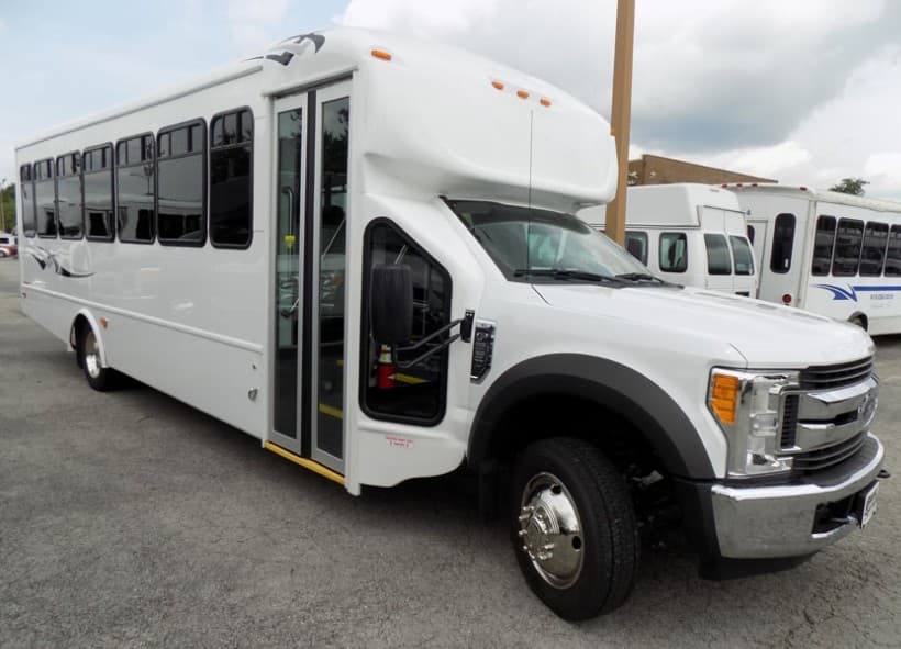 2026 Ford F-550 bus 2026 Ford F-550 bus