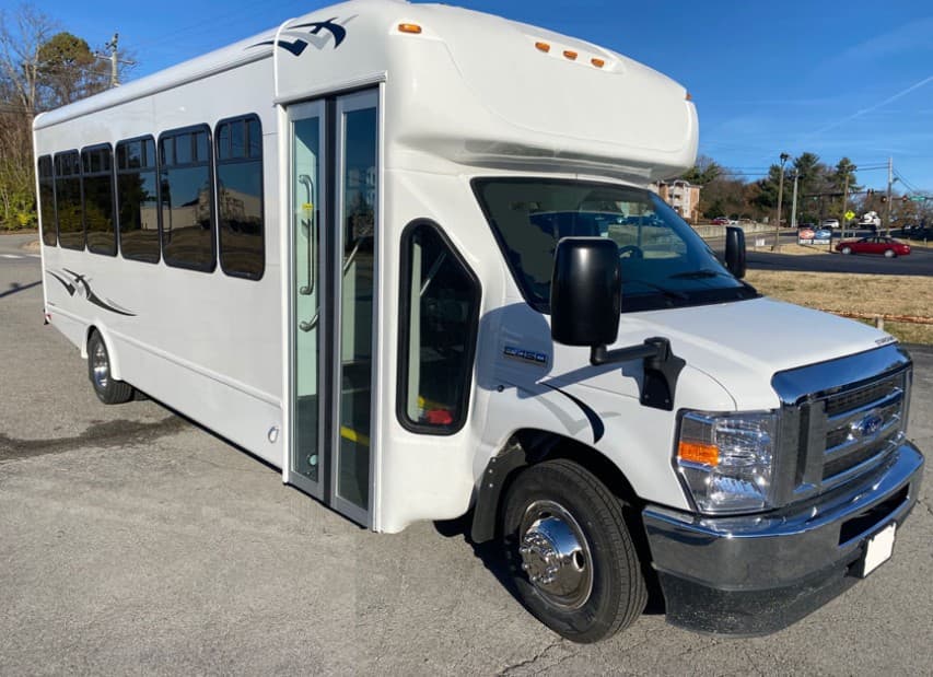 2025 Ford E-450 bus 2025 Ford E-450 bus