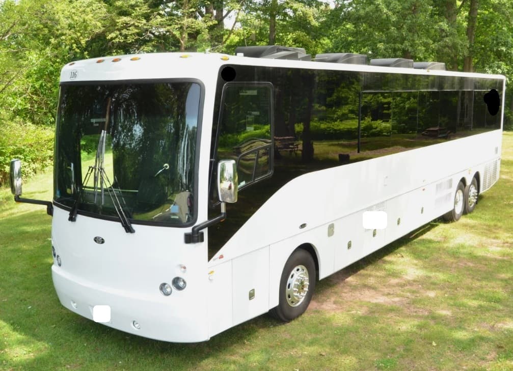 2017 Freightliner CT Coach Party Bus - Thumbnail 10 2017 Freightliner CT Coach Party Bus - Thumbnail 10