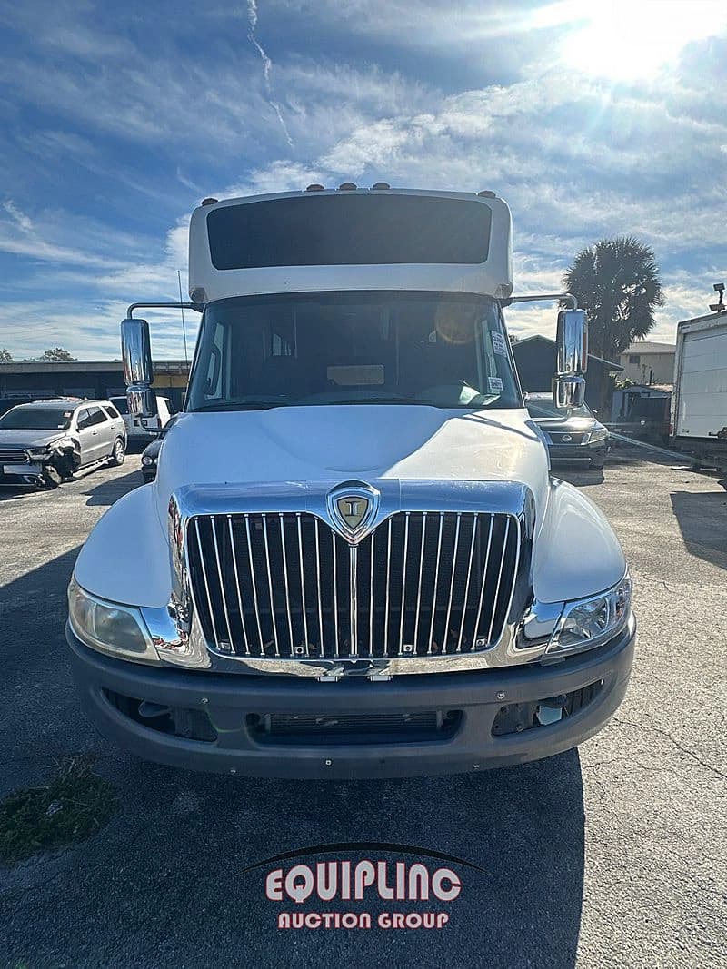 2015 International MAXXFORCE Shuttle Bus - Thumbnail 2 2015 International MAXXFORCE Shuttle Bus - Thumbnail 2