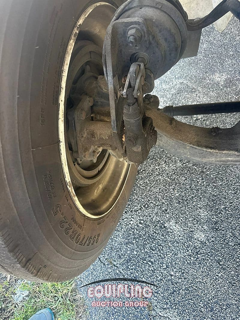 2015 International MAXXFORCE Shuttle Bus - Thumbnail 14 2015 International MAXXFORCE Shuttle Bus - Thumbnail 14