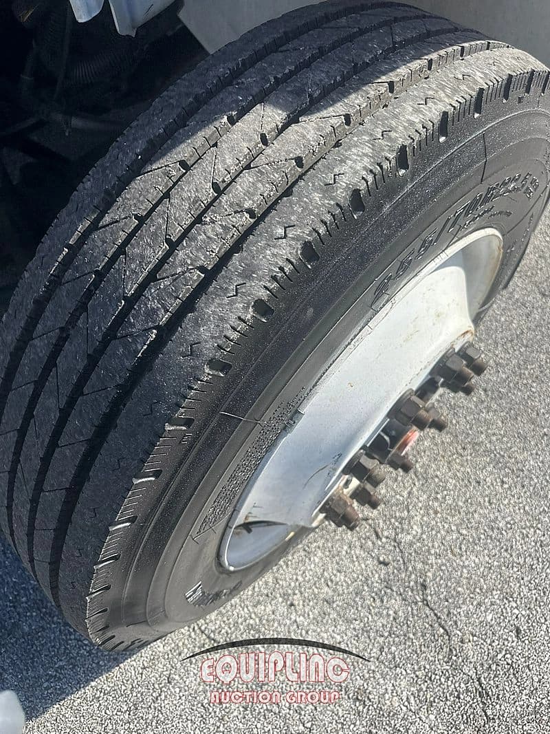 2015 International MAXXFORCE Shuttle Bus - Thumbnail 15 2015 International MAXXFORCE Shuttle Bus - Thumbnail 15